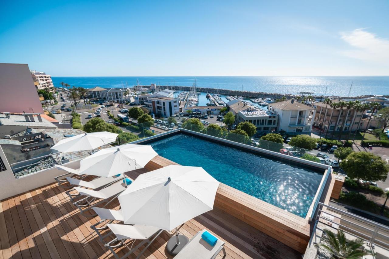 Hotel Port Toga Bastia  Exteriör bild
